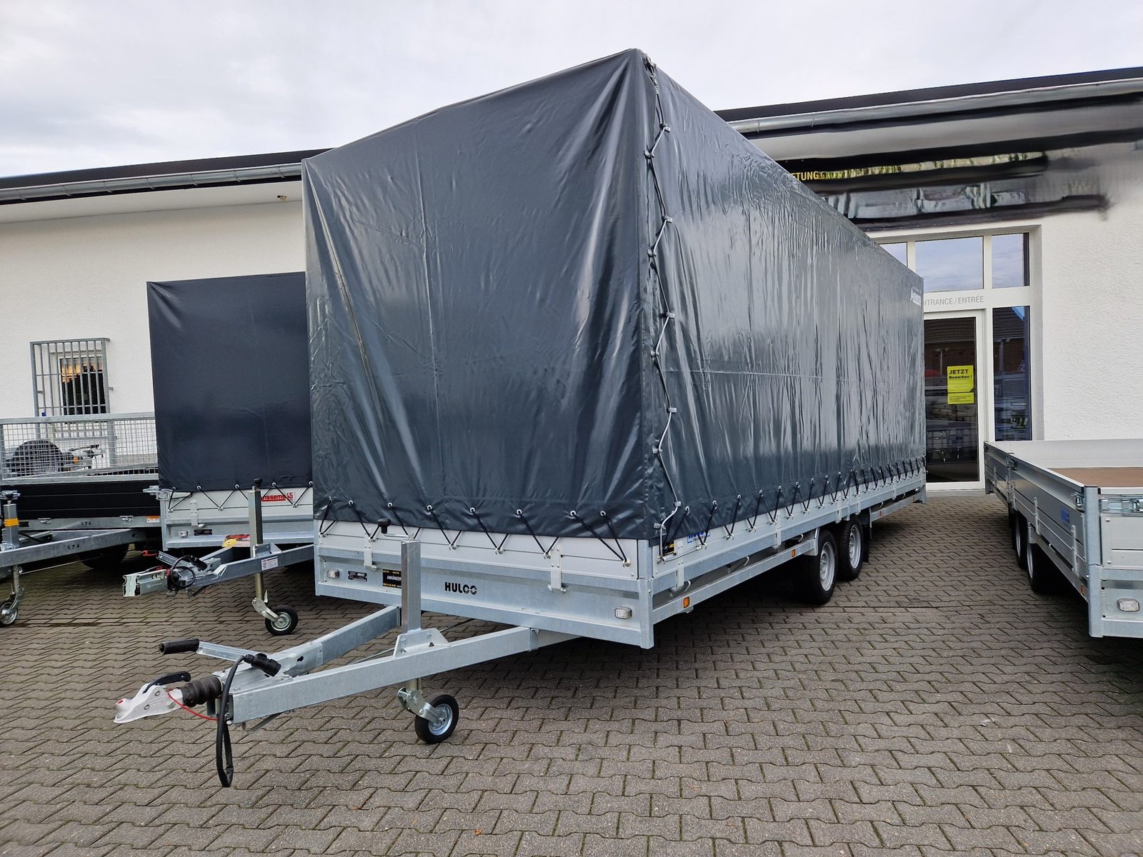 Hulco MEDAX-2 3000 z plandeką 611x203x210 cm - obrazek 3