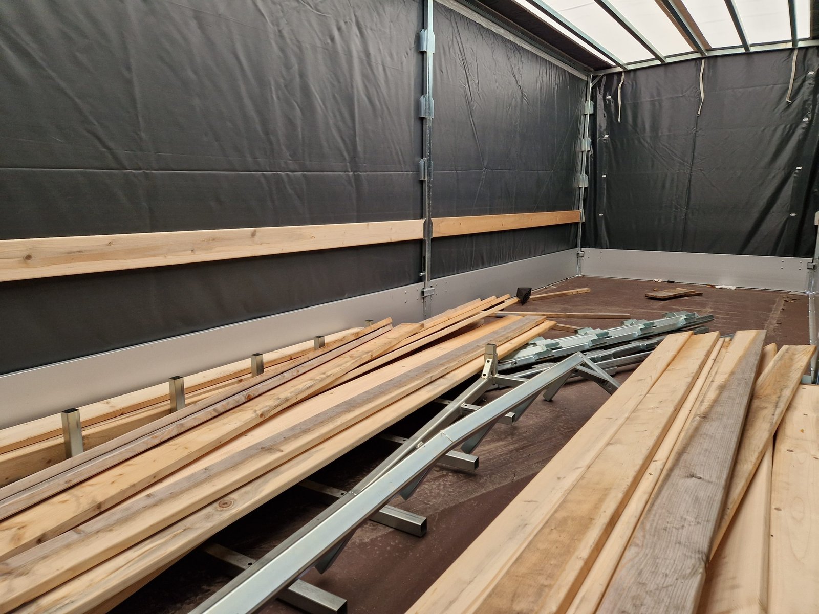 Hulco MEDAX-2 3000 z plandeką 611x203x210 cm - obrazek 5