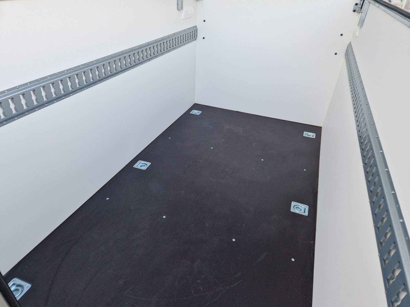 Kargo TFDL 250.00 U 245×130×140 cm, 750 kg - obrazek 5