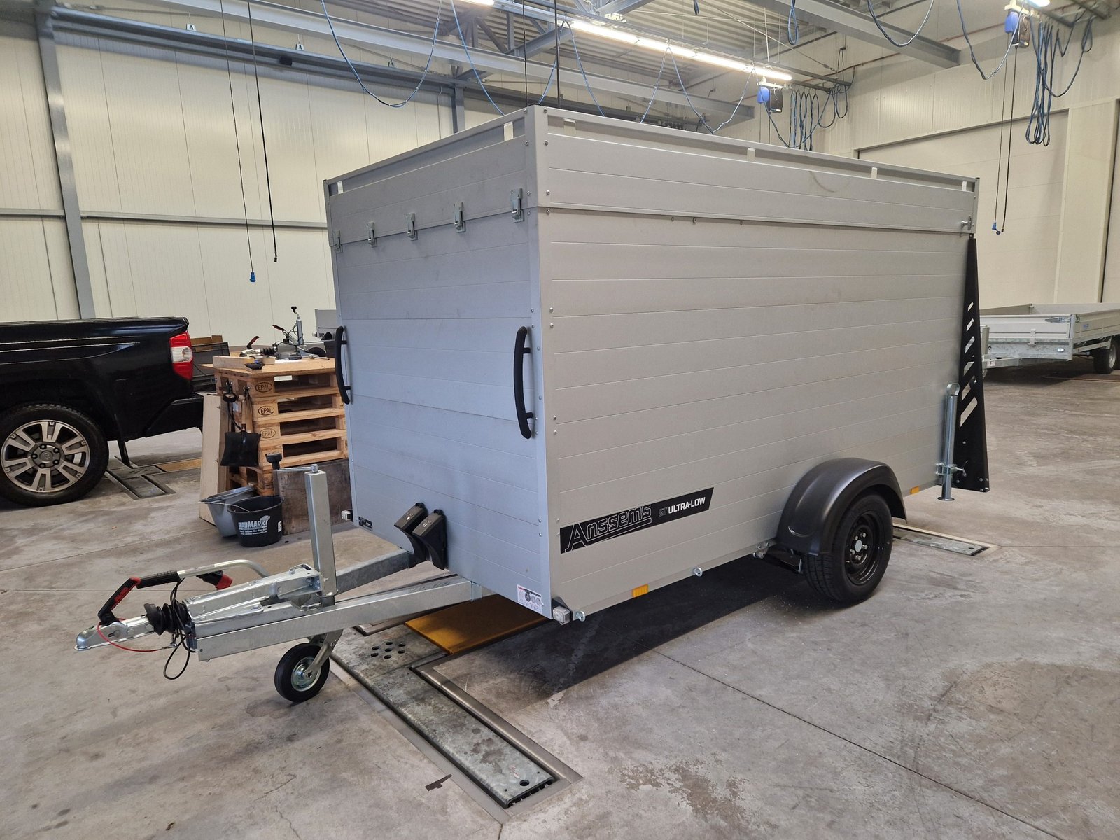 Anssems ALUBOXX GTB 1500 VT3 Ultra Low 301×151×153 cm, 1500 kg