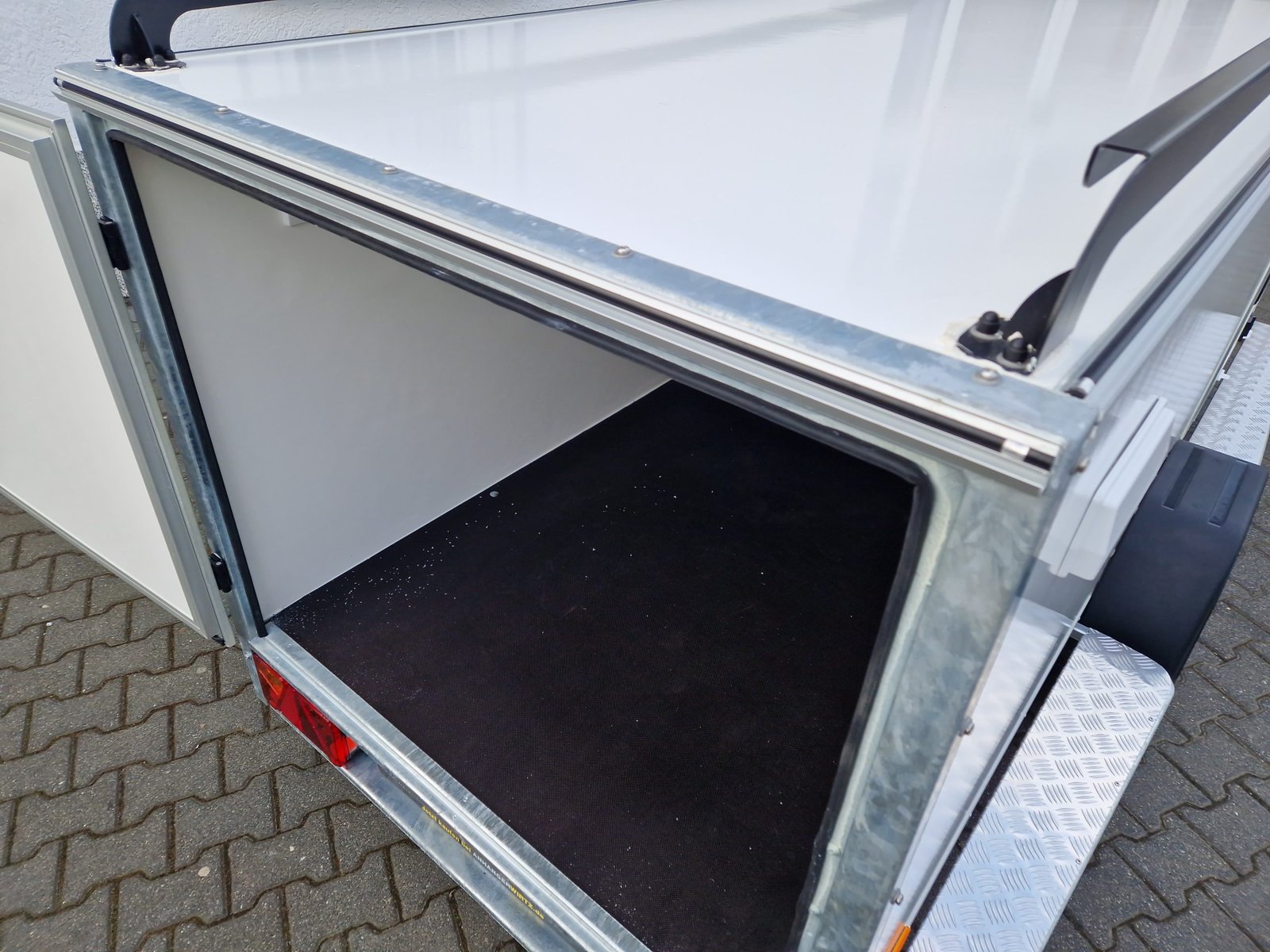 Kargo TF5 S Midi 300x110x90 cm 750 kg - obrazek 3
