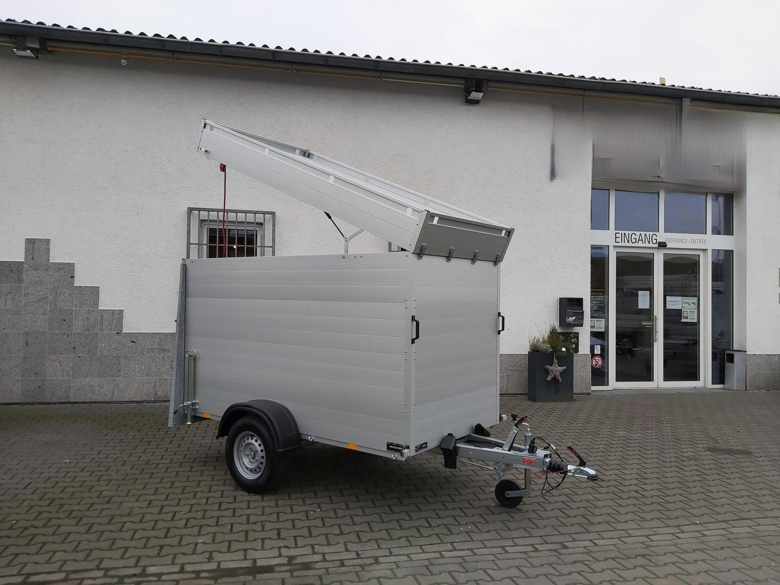 Anssems ALUBOXX GTB 1200 VT3 251×126×153 cm, 1200 kg - obrazek 4