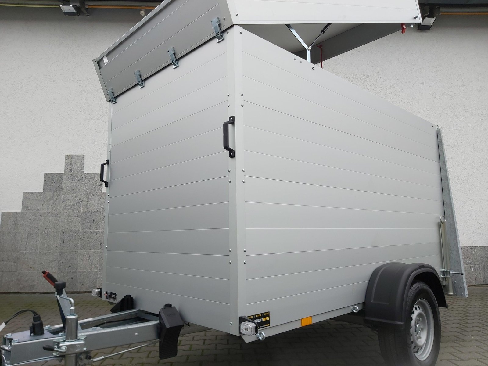 Anssems ALUBOXX GTB 1200 VT3 251×126×153 cm, 1200 kg - obrazek 5