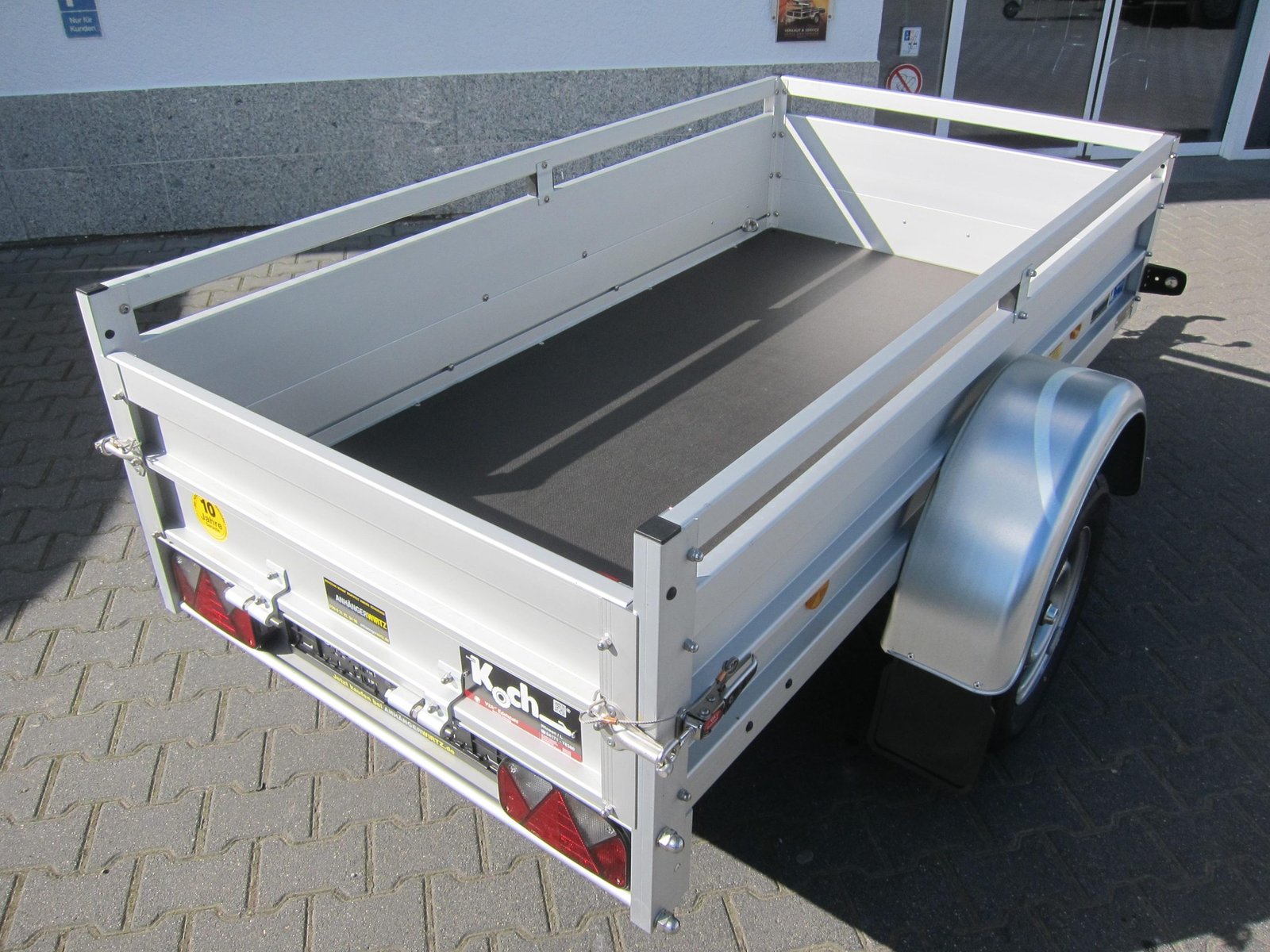 Koch Aluline U2 205×105×40 cm, 750 kg, 100 km/h - obrazek 2