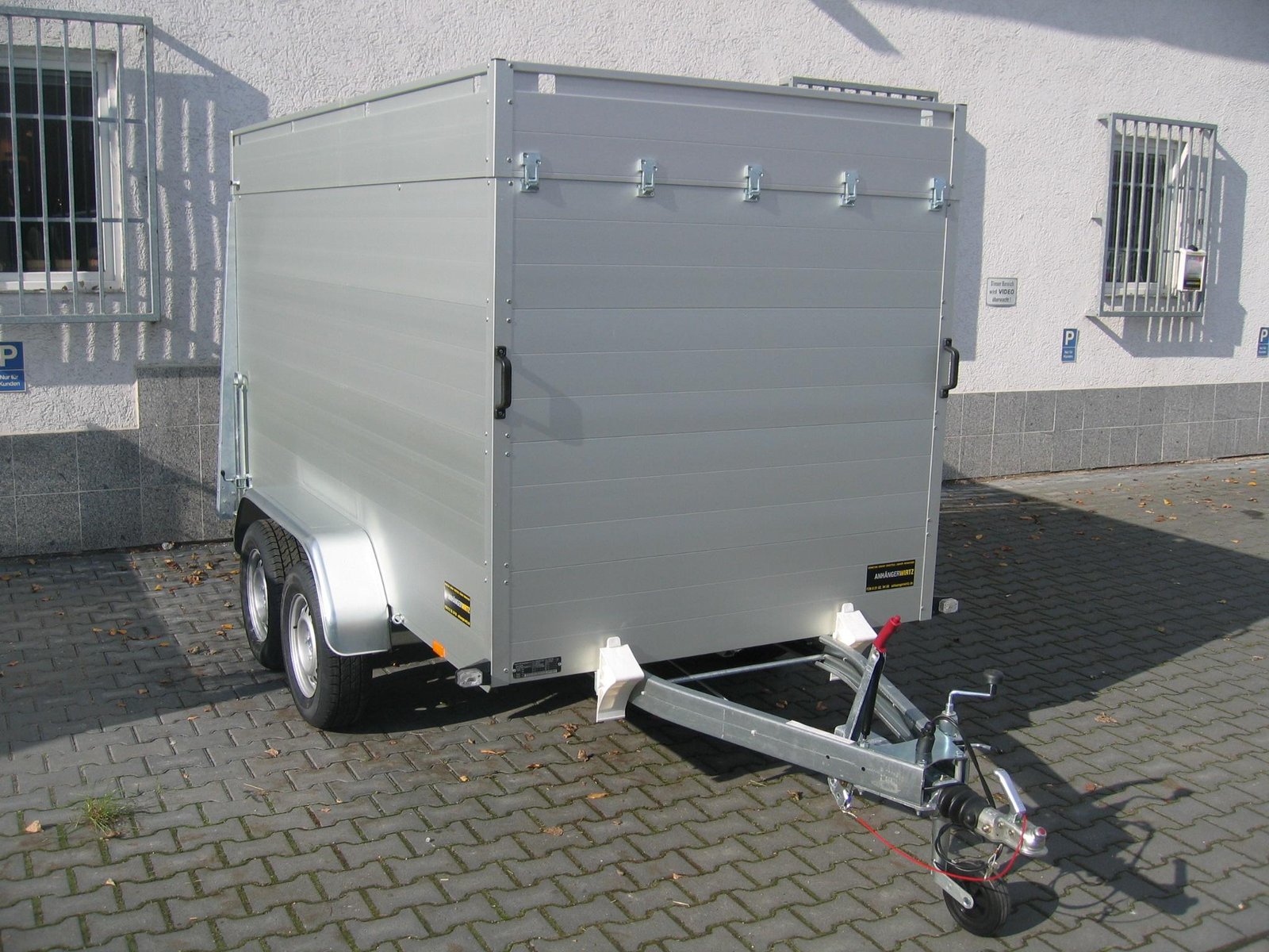 Anssems ALUBOXX GTT 2500 VT3 301×151×153 cm, 2500 kg - obrazek 2