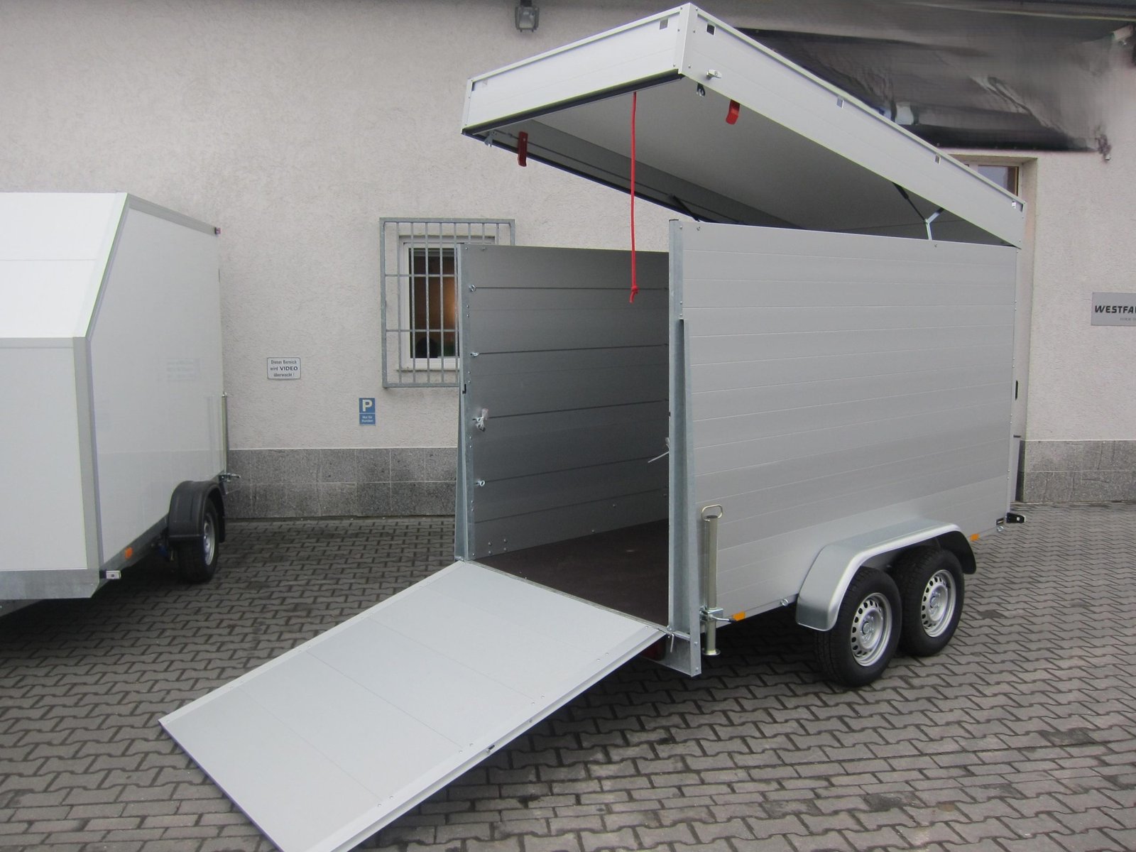 Anssems ALUBOXX GTT 2500 VT4 301×151×188 cm, 2500 kg