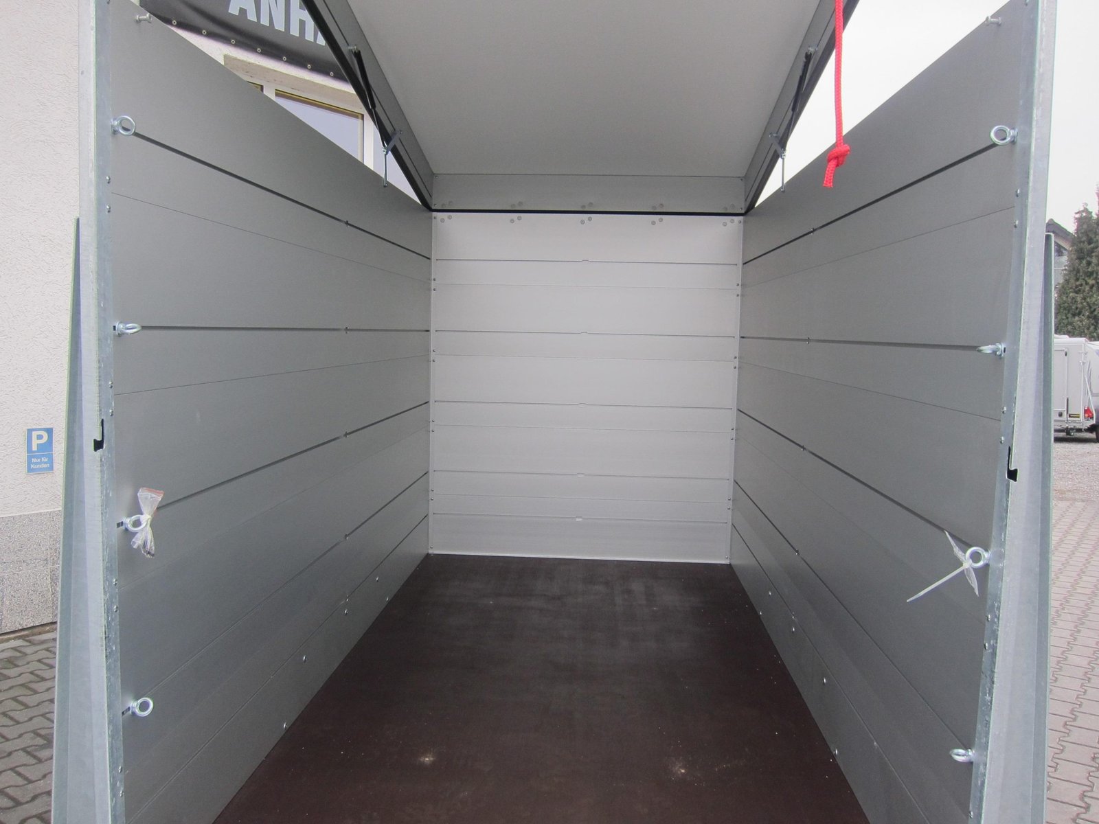 Anssems ALUBOXX GTT 2500 VT4 301×151×188 cm, 2500 kg - obrazek 3