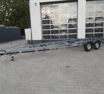 Brenderup 26300 TB SR X-Line do łodzi 7,8 m, 3000 kg