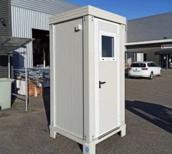 Nowy moduł sanitarny z WC i umywalką