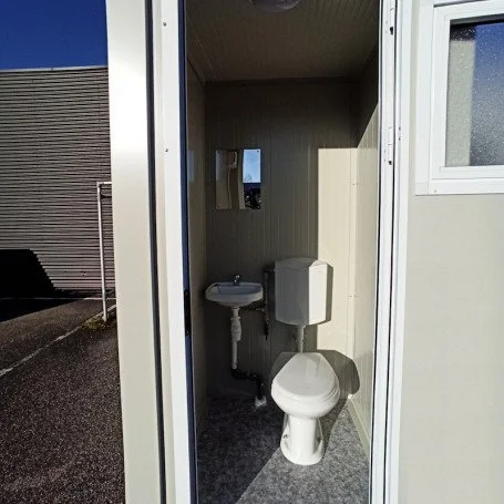 Nowy moduł sanitarny z WC i umywalką - obrazek 4