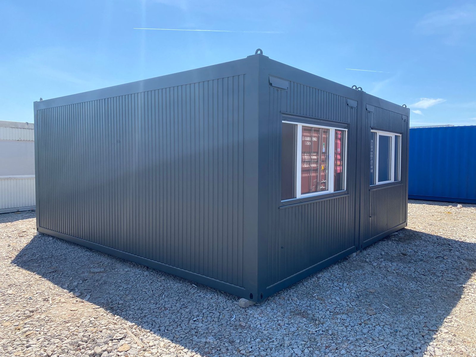 Kontener mieszkalno-biurowy DUO z łazienką 36 m² - obrazek 4