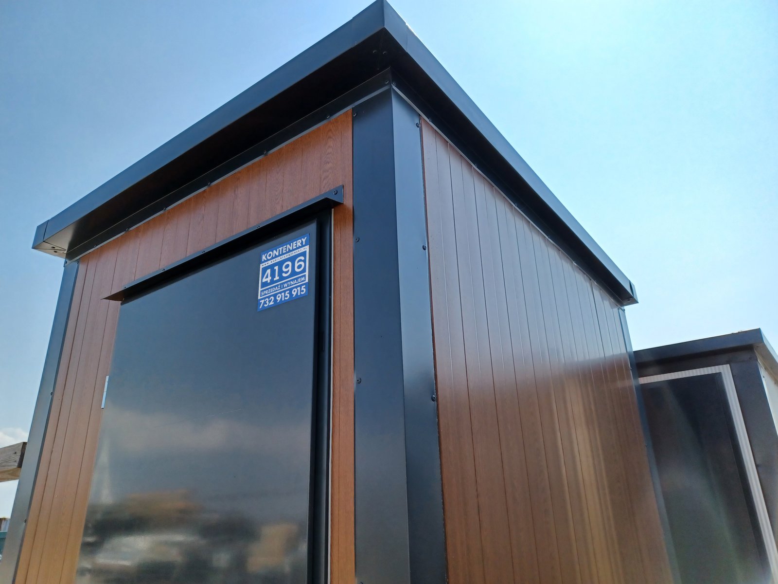 Kontener sanitarny WC z pisuarem 172 × 140 cm – biały - obrazek 3