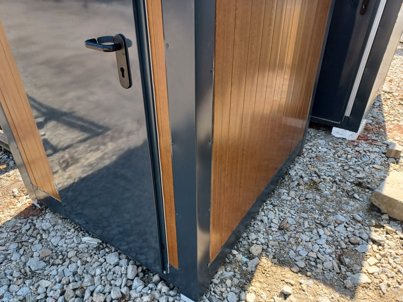 Kontener sanitarny WC z pisuarem 172 × 140 cm – biały - obrazek 4