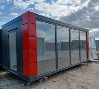 Przeszklony pawilon handlowy antracyt z czerwonymi kasetonami 3 × 6 m