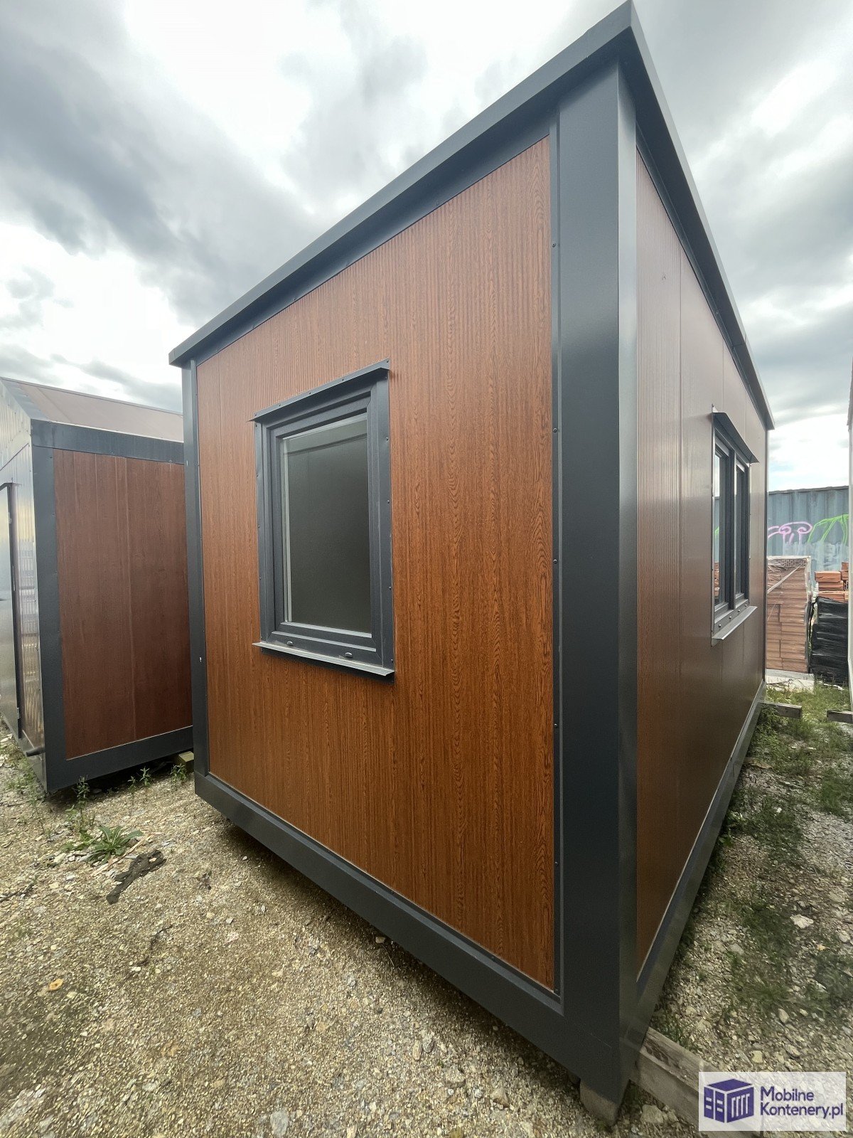 Nowy kontener biurowy i portiernia 2,5 × 4,5 m - obrazek 3