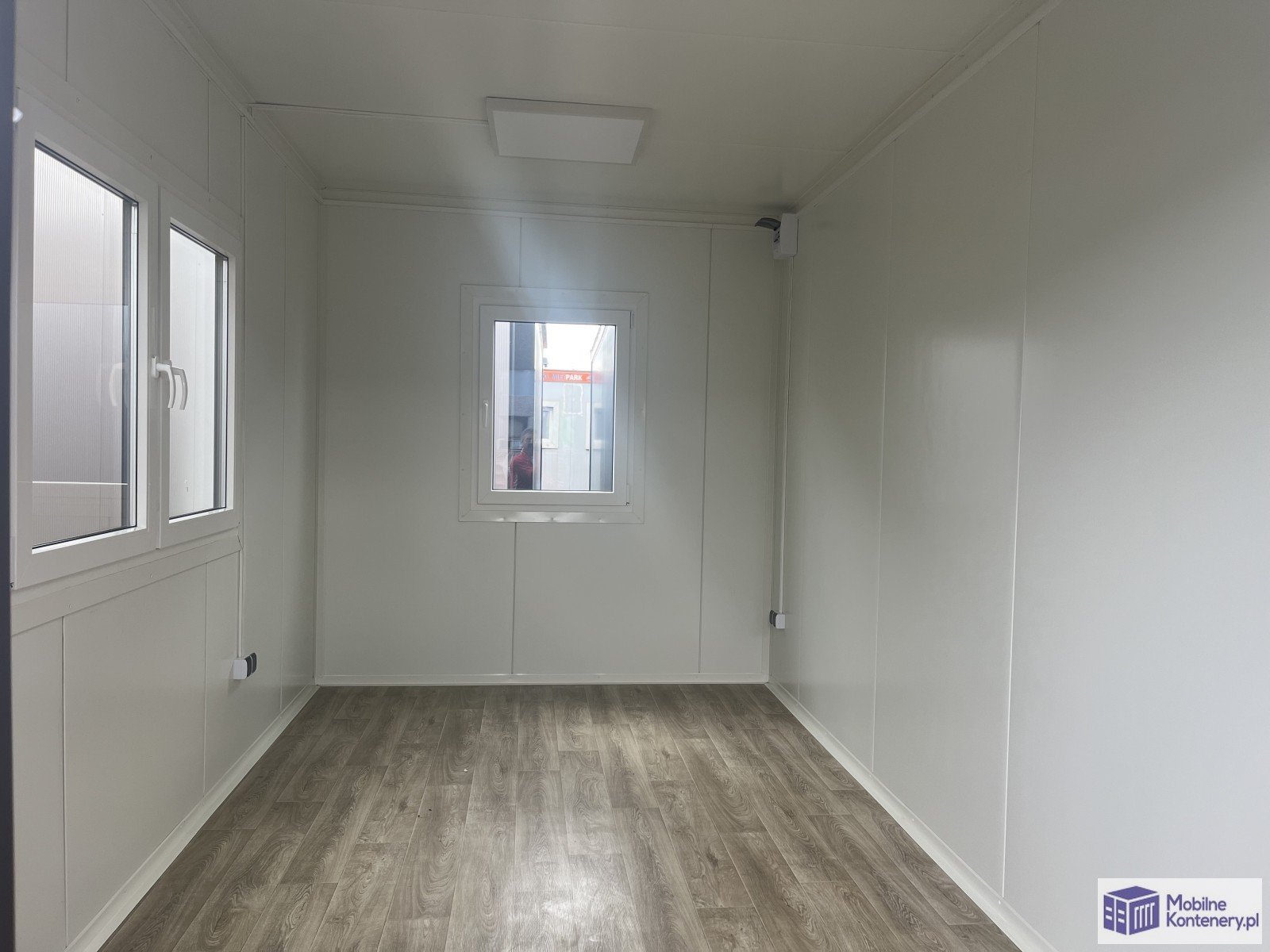Nowy kontener biurowy i portiernia 2,5 × 4,5 m - obrazek 5