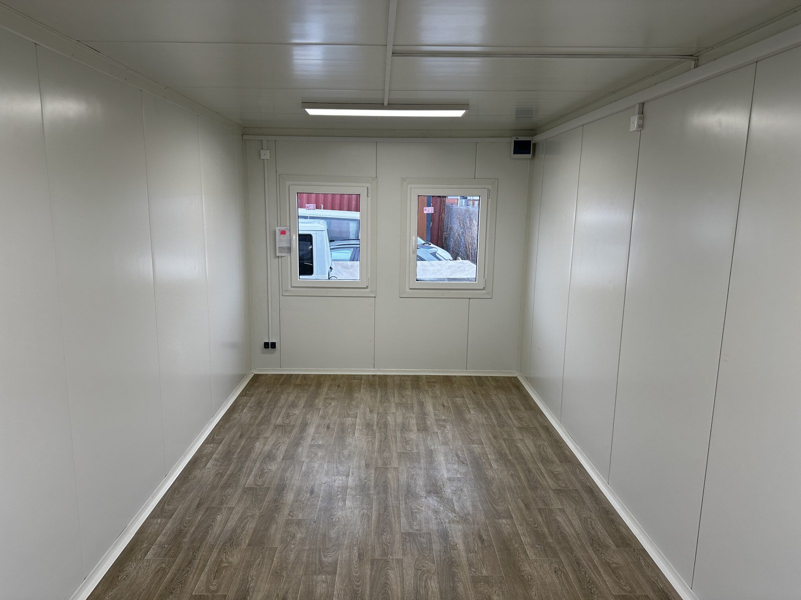 Nowy pawilon biurowy 6 × 3 m z WC - obrazek 4