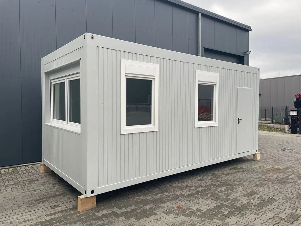 Izolowany kontener biurowy 6,75 × 2,42 m - obrazek 2