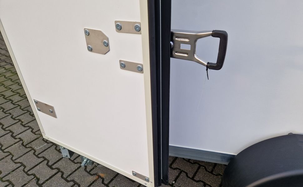 Kargo CoolBoxx FK1326H chłodnicza 251x150x178 cm 1300 kg - obrazek 5