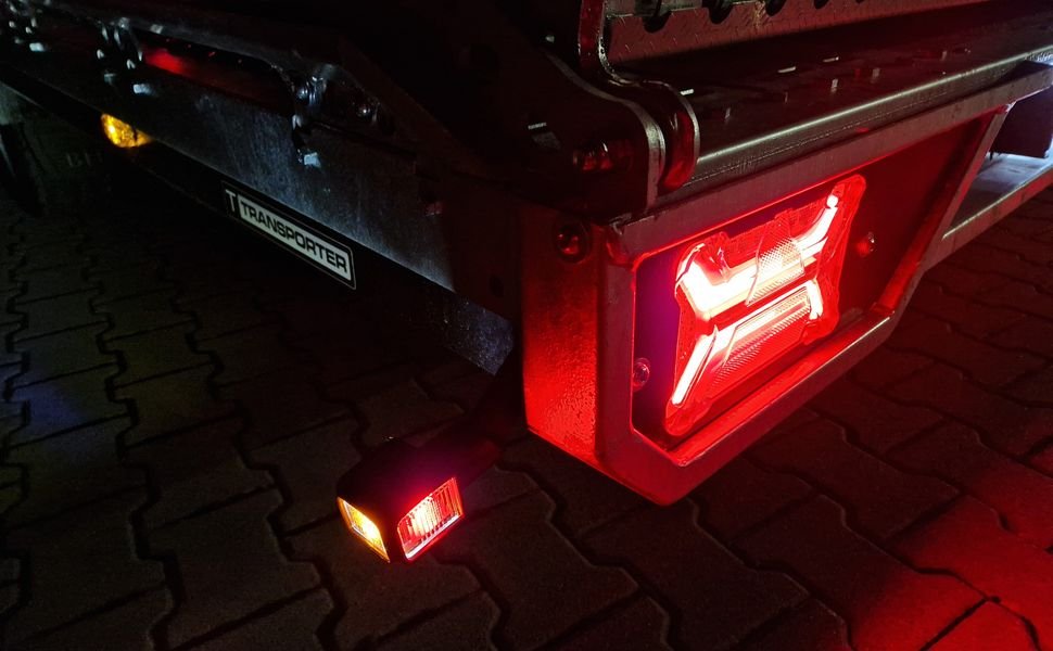 Brian James T Transporter 231 elektrycznie uchylna 550x224 cm 3500 kg - obrazek 3