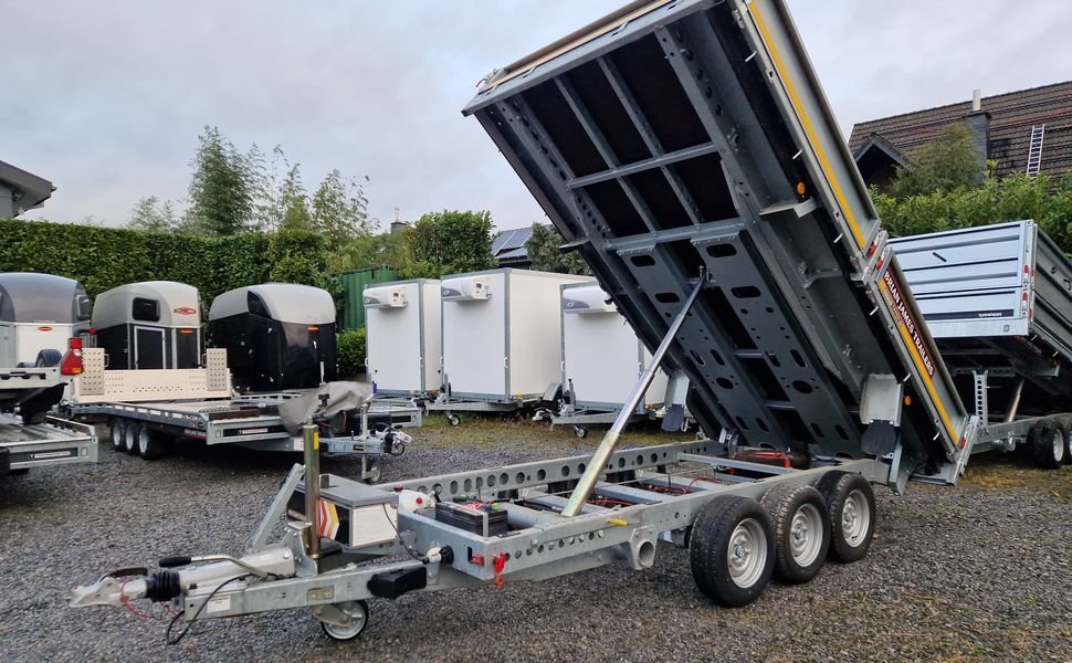 Brian James CarGO Tipper 2 360×195×30 cm, wywrotka elektryczna Tridem, 3500 kg