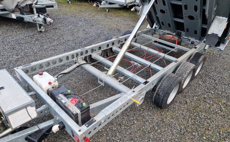 Brian James CarGO Tipper 2 360×195×30 cm, wywrotka elektryczna Tridem, 3500 kg - obrazek 5