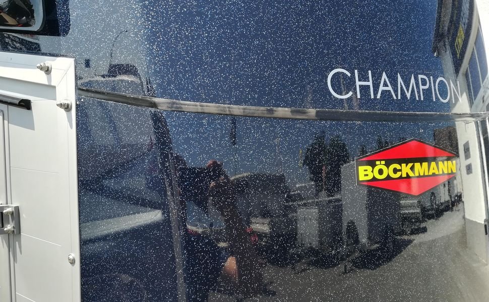 Böckmann Champion R Blueline, 2 konie, 2400 kg - obrazek 5