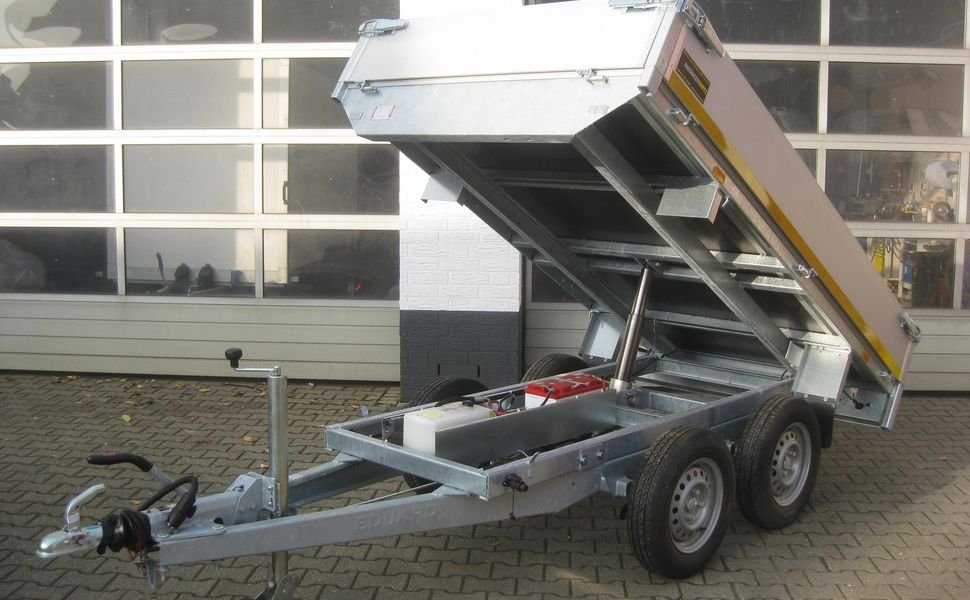 Eduard Heckkipper 260×150×30 cm, wywrotka elektryczna z radiem, 2000 kg