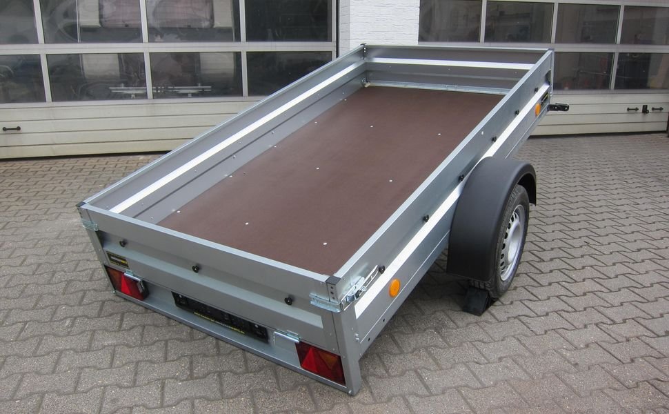 Trailstar Pratik 236 236×129×30 cm, uchylna, 750 kg - obrazek 3