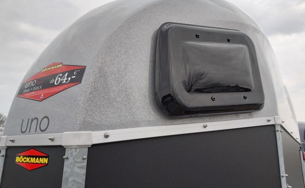 Böckmann Uno Esprit Silver 2023, 1 koń, 1600 kg - obrazek 3