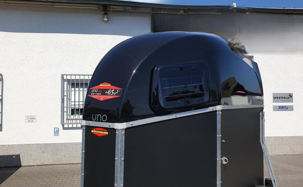 Böckmann Uno Esprit Black 2026, 1 koń, 1600 kg - obrazek 2