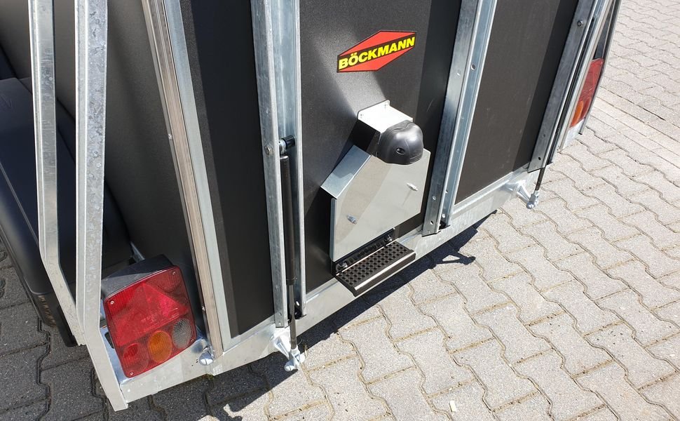 Böckmann Uno Esprit Black 2026, 1 koń, 1600 kg - obrazek 5